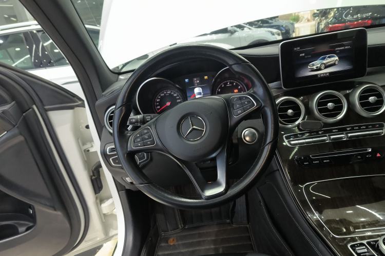 Used Mercedes-Benz GLC 2019 GLC 260 L 4MATIC Dynamic Model