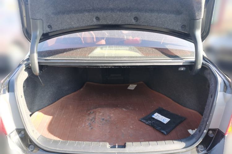 Used Honda Accord 2015 2.0L EX Luxury Edition Trunk