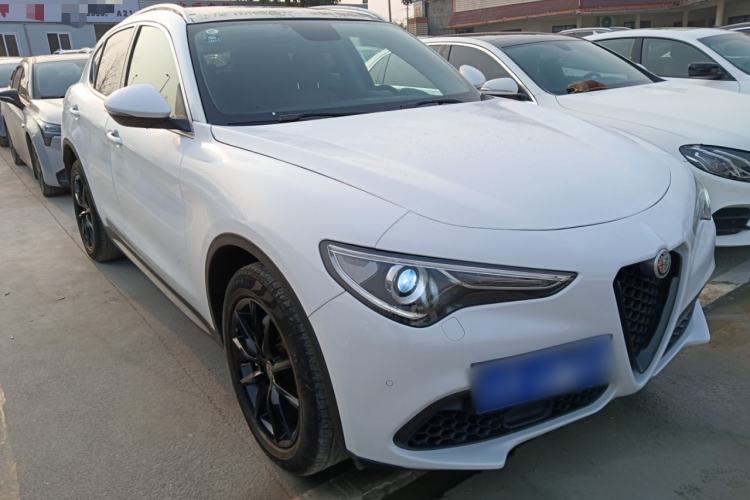 Used Alfa Romeo Stelvio 2017 2.0T 200HP Luxury Edition