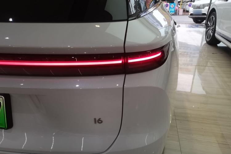 Used Li Auto Li Auto i6 2025 Model Four-Wheel-Drive Standard Type