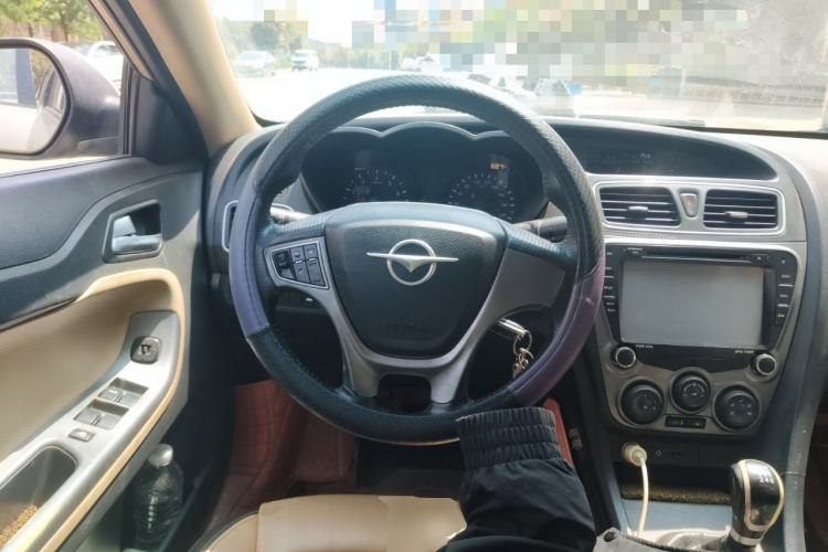 Used Haima Fumei 2016 1.6L Manual Prestige Model Upgrade Steering Wheel