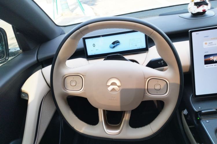 Used Nio ET5T 2023 75 kWh Touring Steering Wheel