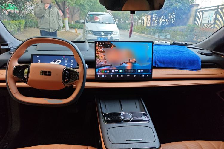 Used Geely Galaxy Galaxy 8 2025 130km EM-i Flagship Edition