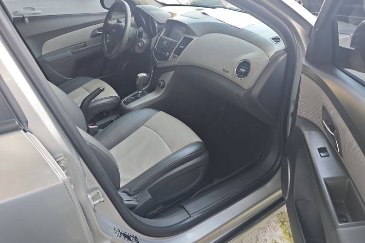 Used Chevrolet Cruze 2013 1.8L SE AT