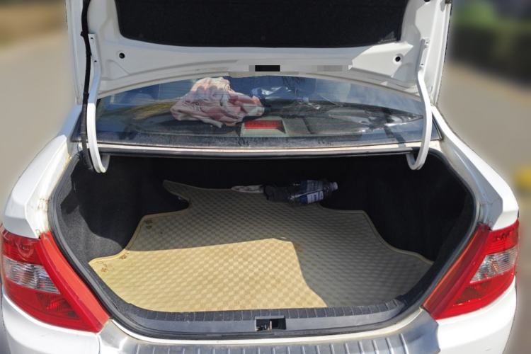 Used BYD F3 2015 Energy-Saving Edition 1.5L Manual Luxury Model
