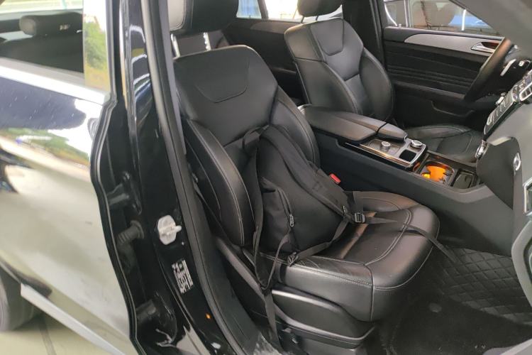 Used Mercedes-Benz GLE Coupe 2015 GLE 320 4MATIC Coupe SUV Right Front Seat