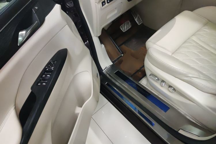 Used Buick GL8 2021 Avenir Aivia Six-Seat Luxury Edition
