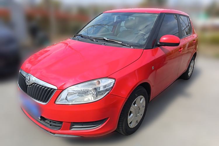 Used Skoda Fabia 2014 1.4L Automatic Crystal Edition