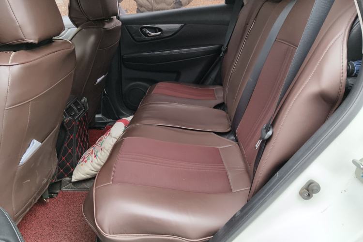 Used Nissan X-Trail 2015 2.5L CVT Leading MAX Edition 4WD