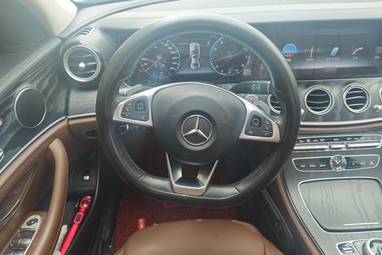 Used Mercedes-Benz E-Class 2017 E 300 L Sporty and Stylish Model
