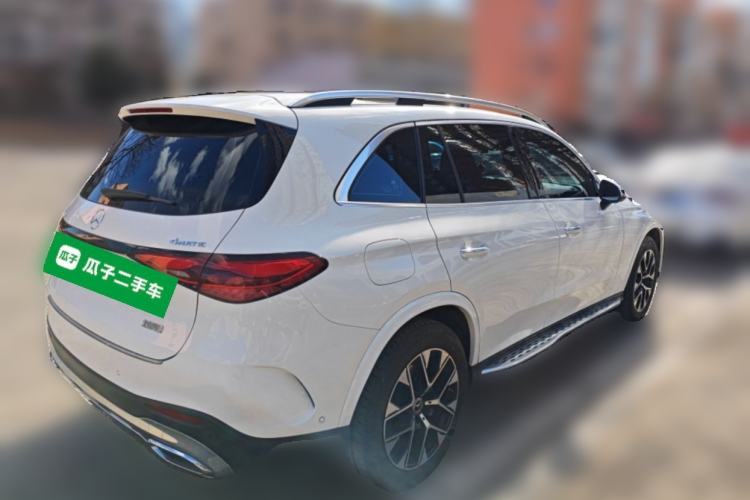 Used Mercedes-Benz GLC 2023 GLC 260 L 4MATIC Luxury Model 5 Seats Rear Right 45 Deg