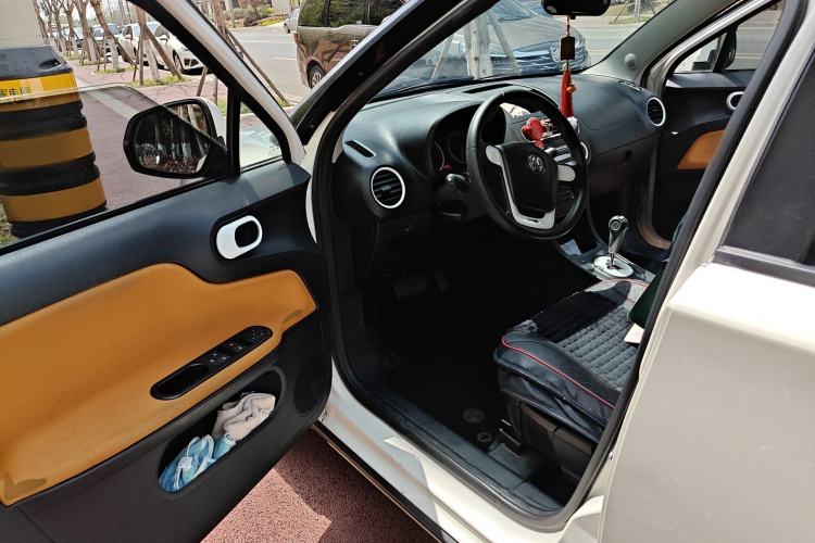 Used MG 3SW 2015 1.5L AMT Elite Model
