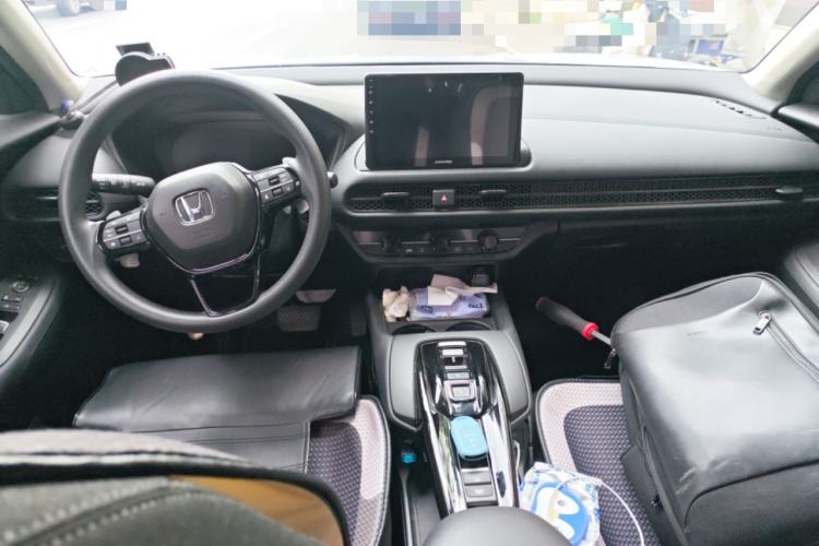 Used Honda HR-V 2023 2.0L eHEV Dynamic Speed Version Center Console