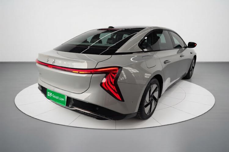 Used Hongqi EH7 2025 640 All-Wheel Drive Smart Selection Edition Rear Right 45 Deg