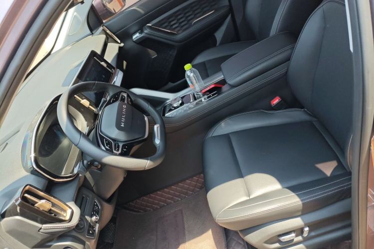 Used Wuling Xingyun 2023 2.0L DHT Flagship Edition