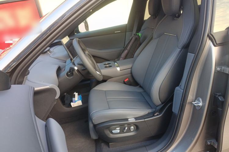 Used Xiaomi Auto YU7 2025 Ultra-Long Range All-Wheel Drive Pro Version
