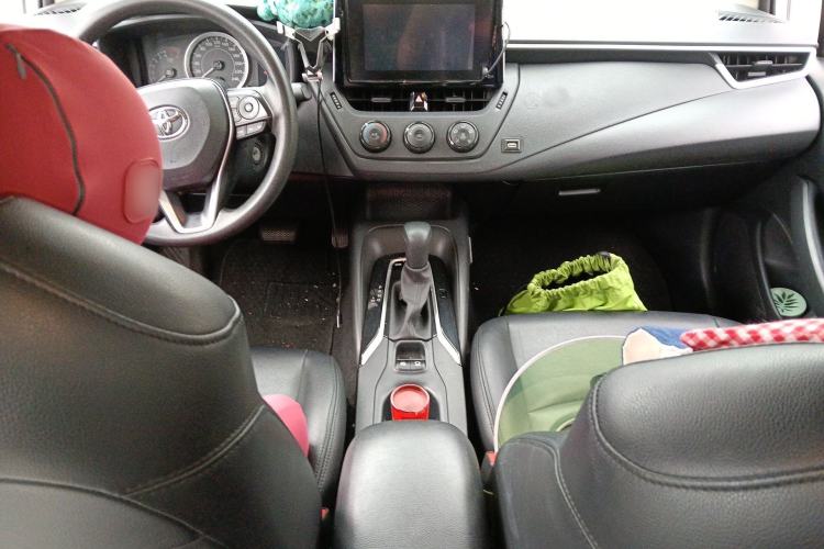 Used Toyota Corolla 2019 1.2T S-CVT GL Pioneer Edition Center Console