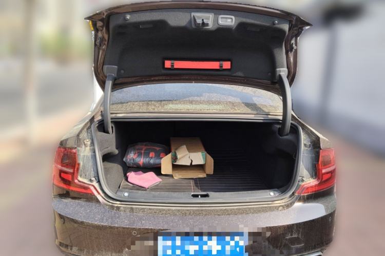 Used Volvo S90 2019 T5 Zhiyi Edition
