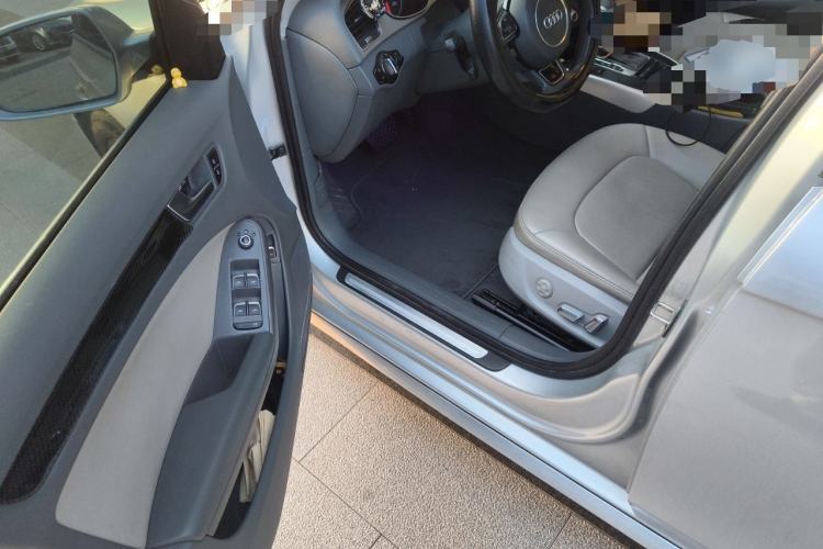 Used Audi A4L 2013 35 TFSI Automatic Standard Model
