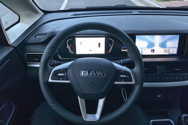 Used BAW Ruisheng Ace M7 2026 Model 1.6L Manual Standard Wheelbase Comfort 7-seater Steering Wheel