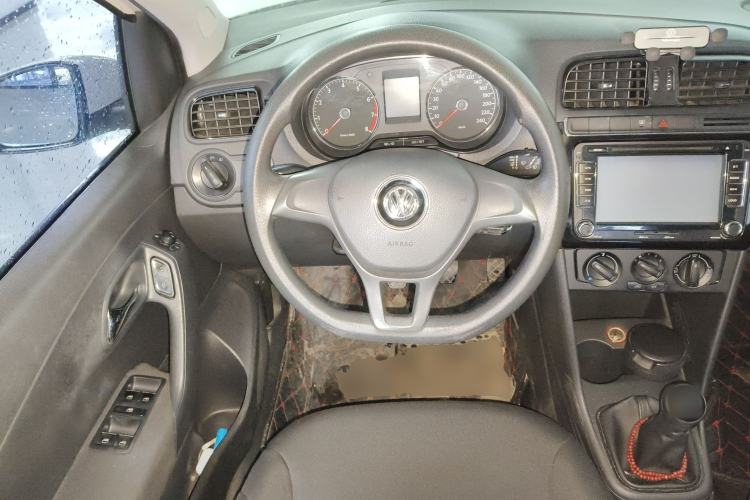 Used Volkswagen Polo 2014 1.4L Manual Fashion Edition Steering Wheel