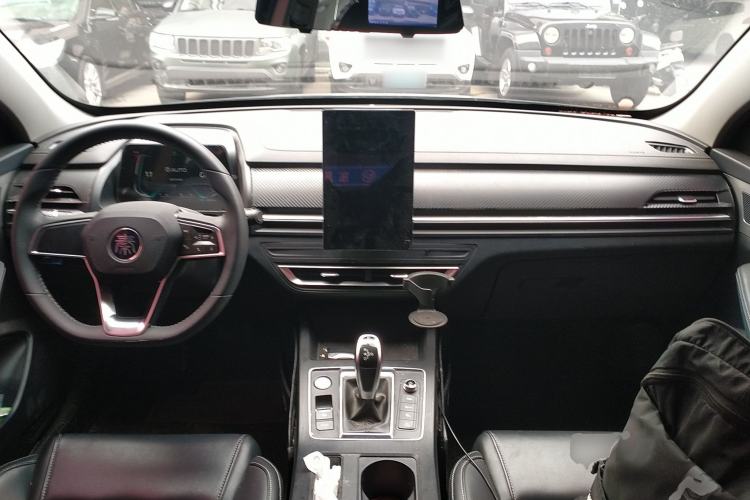 Used BYD Qin Pro 2020 Beyond Edition 1.5TI Automatic Prestige Version Center Console