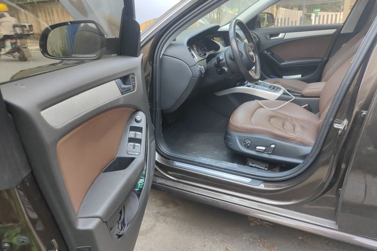 Used Audi A4L 2013 35 TFSI Automatic Standard Model
