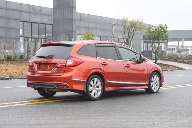 Used Honda Jade 2014 1.8L Automatic Comfort Elite Version 5 Seats