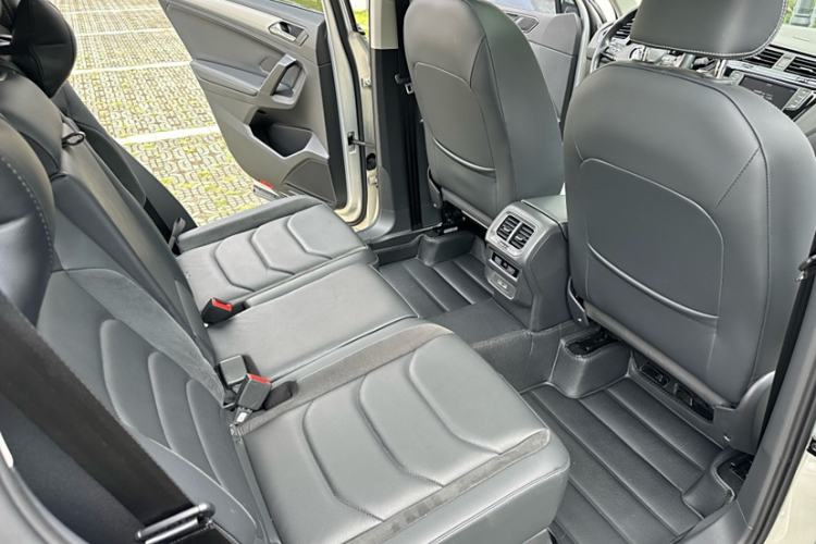 Used Volkswagen Tiguan L 2018 330TSI Automatic Two-Wheel Drive Luxury Edition