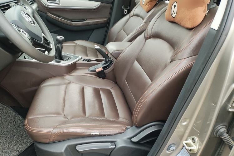 Used FORTHING Joyear X5 2017 Jingxiang Series 1.5T Manual Luxury Model
