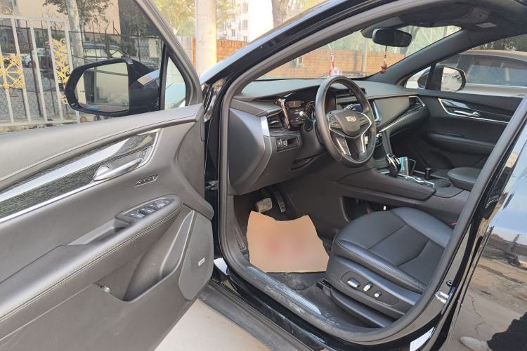 Used Cadillac XT5 2021 28T Luxury Model