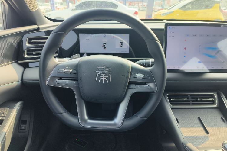 Used BYD Qin L 2025 DM-i Smart Drive 120KM Leading Model