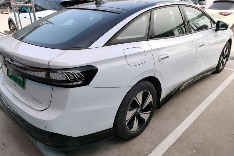 Used Volkswagen ID.7 VIZZION 2024 AIR model Rear Right 45 Deg