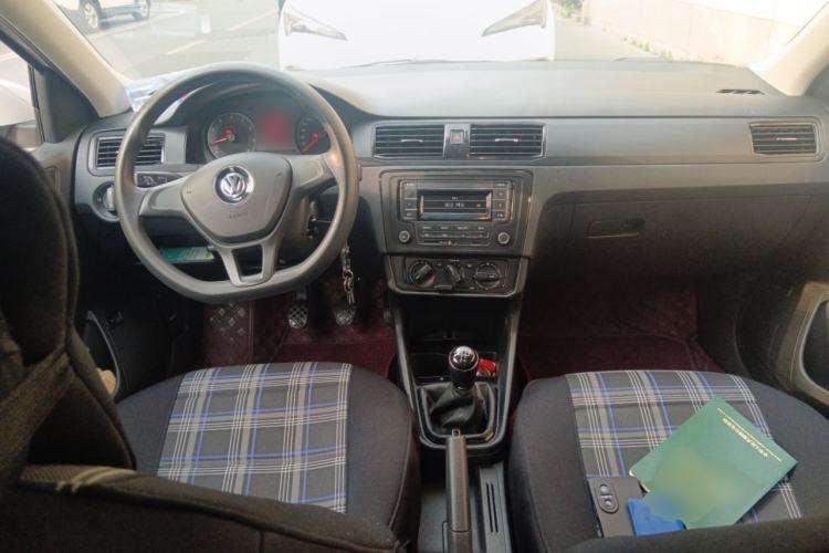 Used Volkswagen Santana 2021 1.5L Manual Fashion Edition Center Console