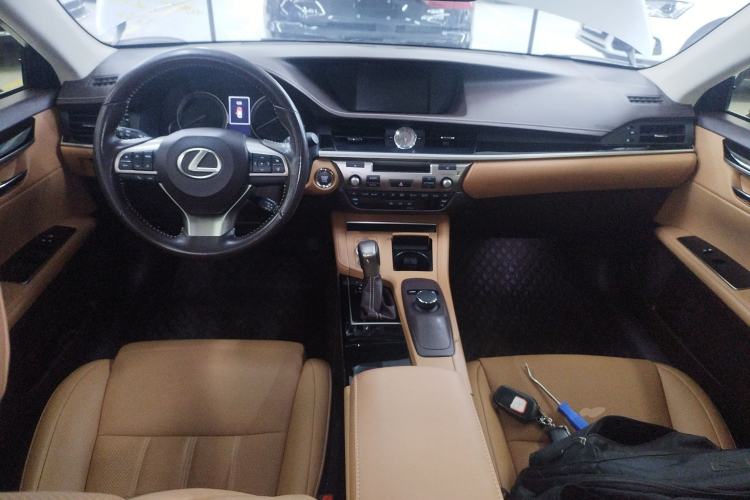 Used Lexus ES 2015 200 Elite Edition
