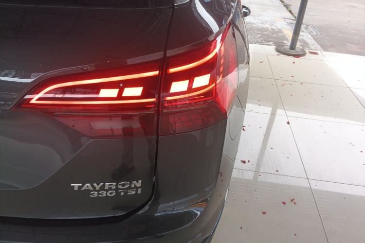 Used Volkswagen Tayron 2019 330TSI Two-Wheel Drive Luxury Model China VI Standard