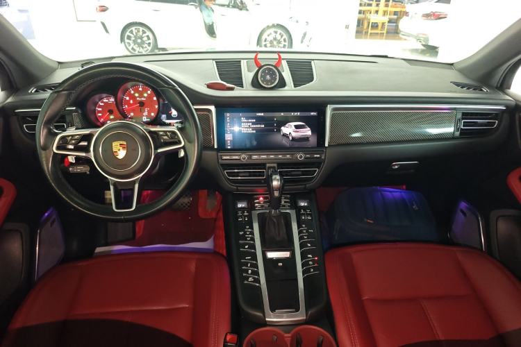 Used Porsche Macan 2021 Macan 2.0T Center Console