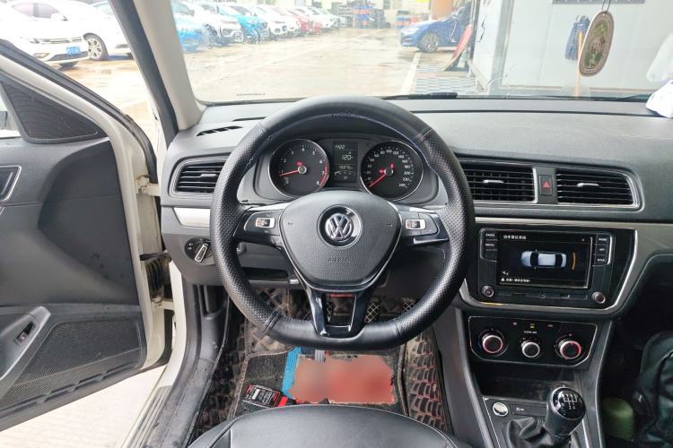 Used Volkswagen Lavida 2017 1.6L Manual Comfort Edition Steering Wheel