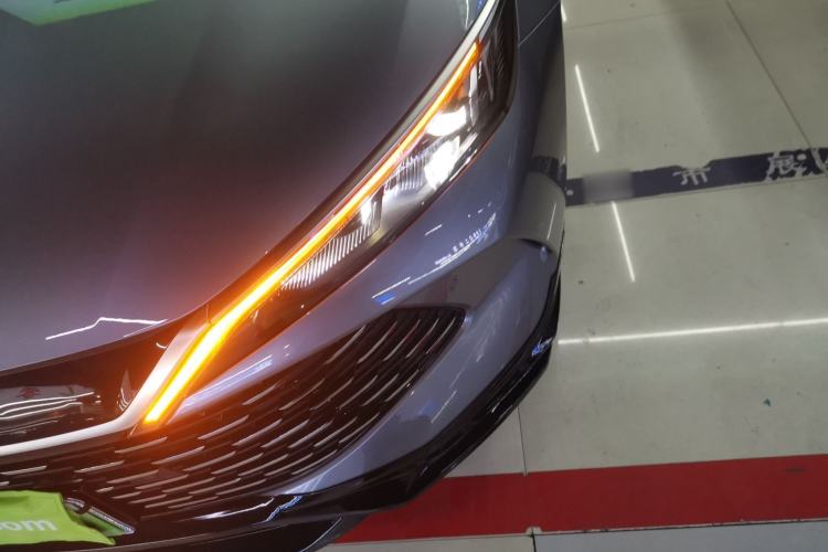 Used BYD Qin L 2025 DM-i Smart Drive 120KM Leading Model