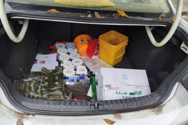 Used Volkswagen Bora 2014 1.6L Manual Comfort Model Trunk