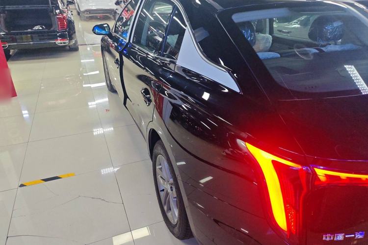 Used Hongqi E-QM5 2025 500km Range Commuter Version
