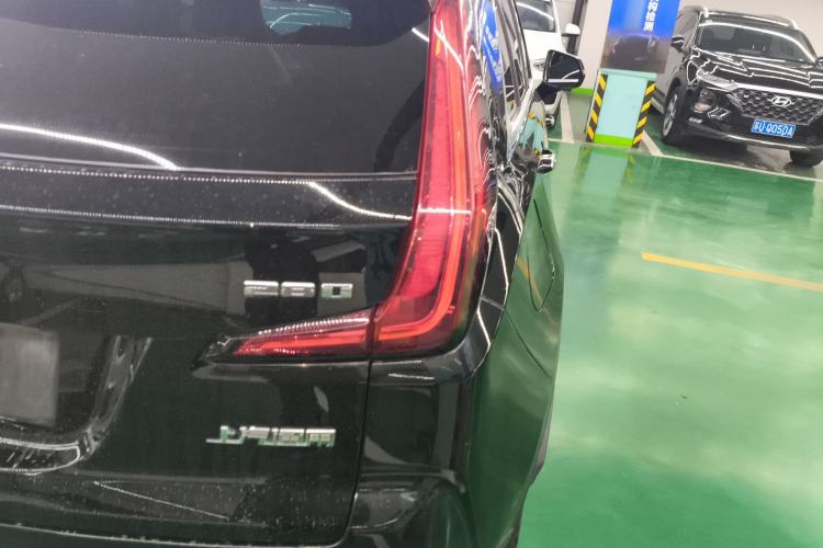 Used Cadillac XT4 2018 28T Two-Wheel Drive Tech Version
