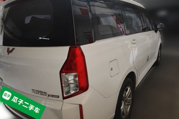 Used Wuling Hongguang PLUS 2019 1.5T Manual Comfort Version 7 Seats

