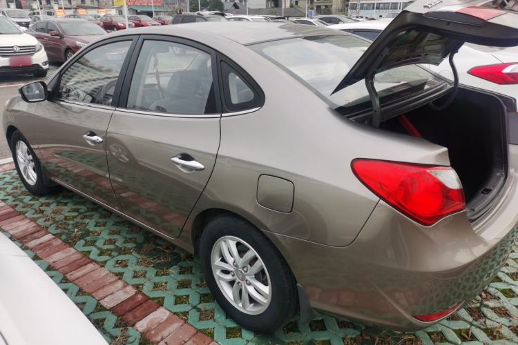 Used Hyundai Celesta 2015 1.6L Automatic Luxury Model
