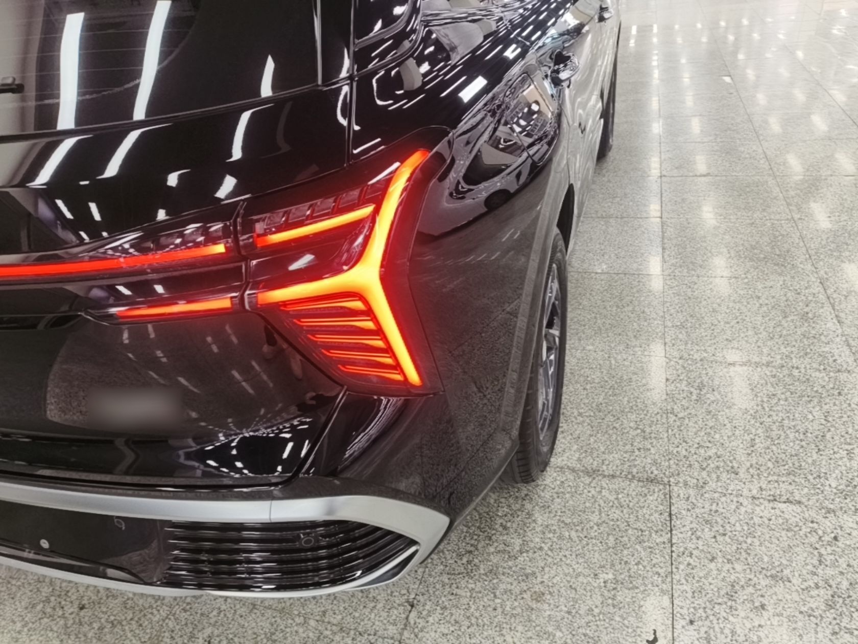 Hongqi HS3 2024 1.5T Shanwei Edition — снимка 9