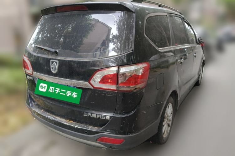 Used Baojun 730 2014 1.5L manual Comfort version 7 seats