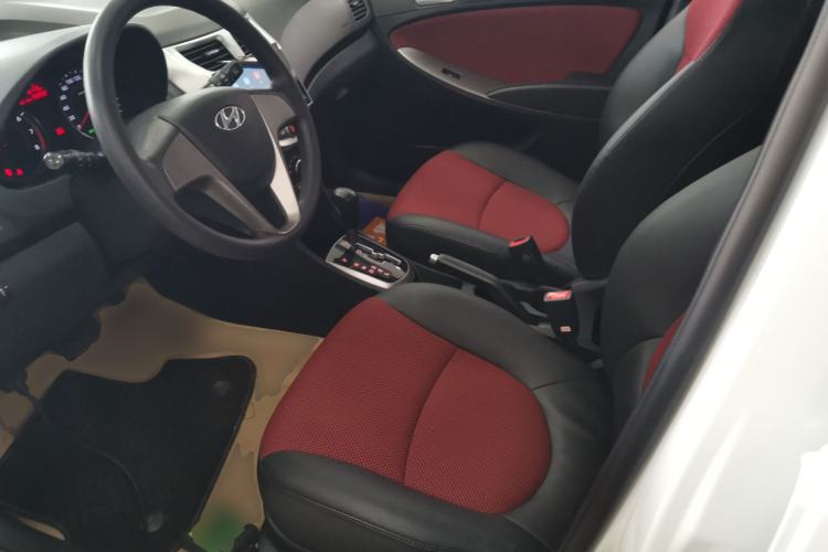 Used Hyundai Verna Ray 2016 1.4L Automatic Leading-Edge GLX