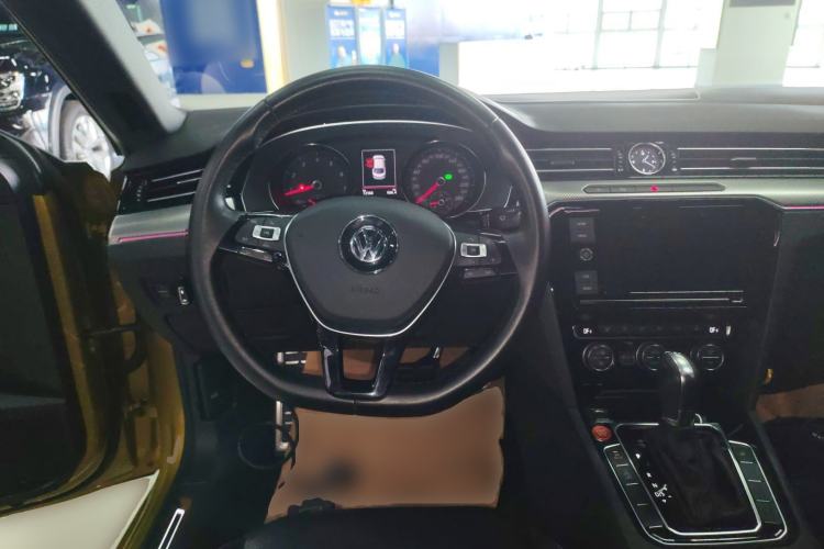 Used Volkswagen FAW-Volkswagen CC 2019 330TSI Glamour Edition China VI Steering Wheel