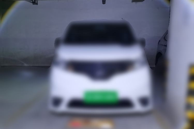 Used Nissan NV200 2011 1.6L 223 Seats Deluxe Version Front