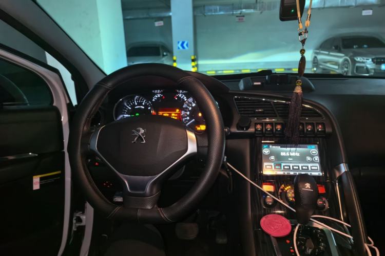 Used Peugeot 3008 2015 1.6THP Automatic Prestige Edition
